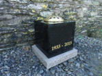 WV9 - All Polished Black Vase with Gold Letters.